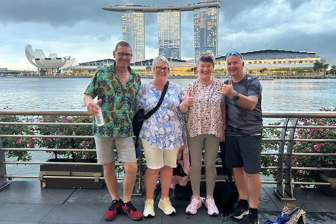 Singapore light to night : River Cruise & 02 Stunning Light Shows - A 4.5-hour night route that beats the humidity plan