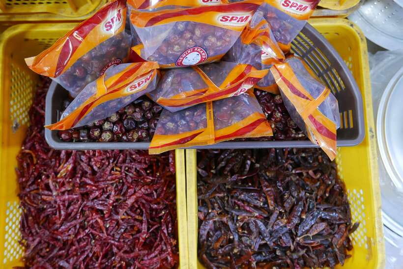 Singapore: Little India, Tekka Centre and Food Tastings Tour - Pacing, comfort, and why some tours can feel short