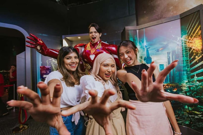 Singapore: Madame Tussauds Wax Museum - Your walk-through tour: how the celebrity zones flow