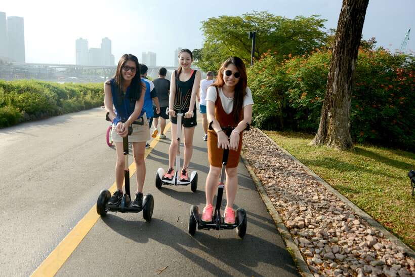 Singapore: Marina Bay Mini Segway Tour - Double Helix Bridge and Gardens by the Bay, Seen Like You Belong There
