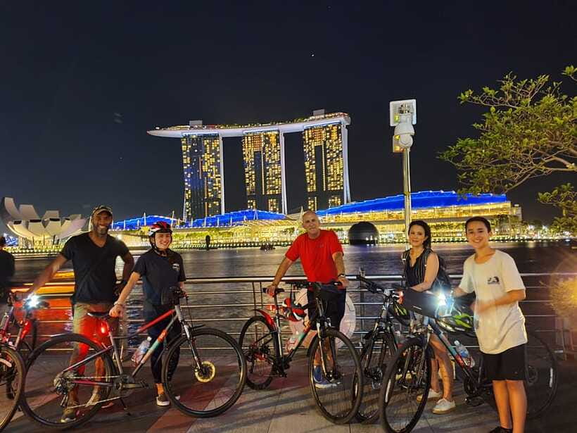 Singapore: Marina Bay Night Tour by Bicycle - Merlion, Esplanade views, and Marina Bay Sands night energy