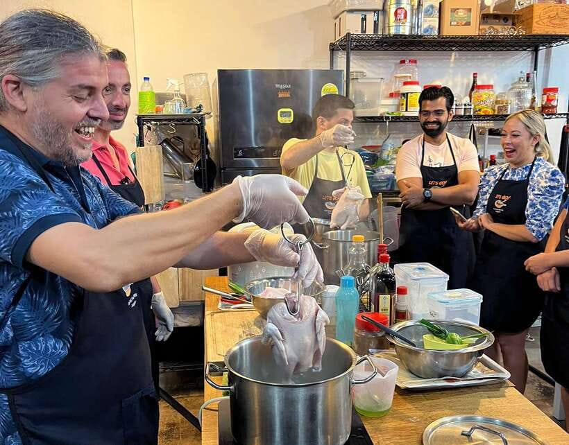 Singapore: Market-to-Table Experience and Cooking Class - From Northern Bridge Road to a Real Wet Market Start