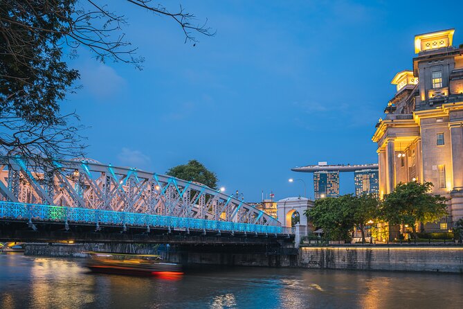 Singapore Night Photography Workshop - The Singapore River shoot: modern skyline meets older details