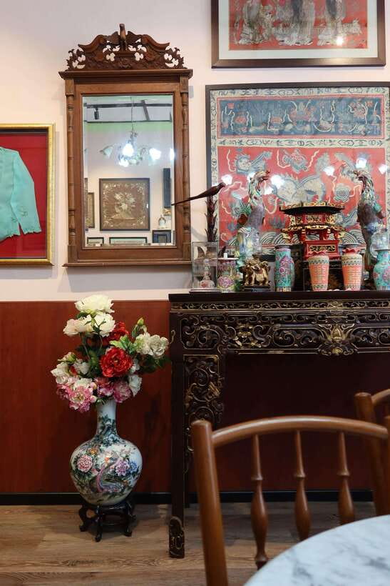 Singapore: Peranakan Culture, Cuisine & Hidden Treasures - Katong and Joo Chiat Street Stories: Sea Turtles, Wealth, and Change Over Time