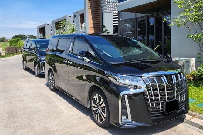 Singapore: Private Airport/Seaport Meet&Greet → Downtown/Sentosa - From Arrivals To Your Car: How the Meet-and-Greet Actually Works