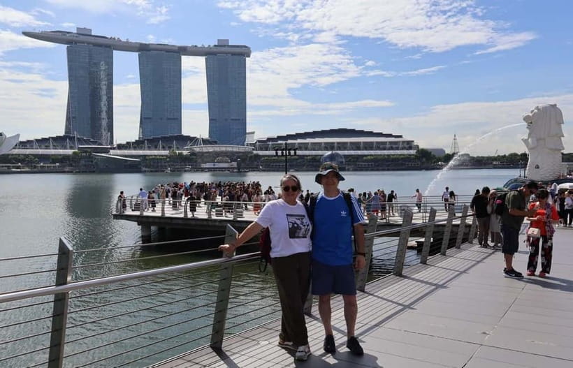 Singapore Private Customized Walking Tour in SPANISH! - Marina Bay and Gardens by the Bay, What to Expect From This Style of Stop