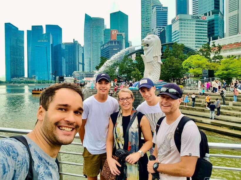 Singapore: Private Flexible Tour with a Licensed Local Guide - Starting outside Starbucks, then walking into real Singapore