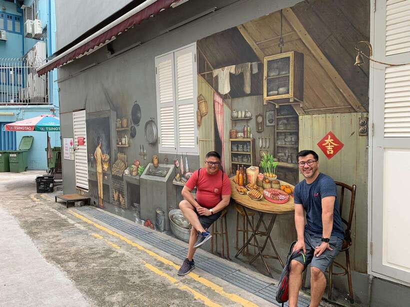 Singapore: Private Food & Heritage Walking Tour - Price and Value at $196 Per Person