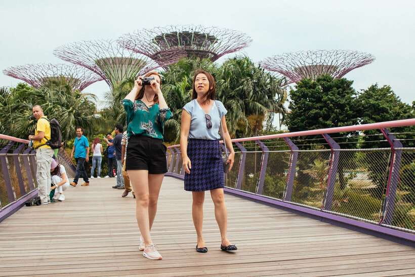 Singapore: Private Tour w/ Locals – Highlights & Hidden Gems - Starting at City Hall MRT, Exit A upstairs