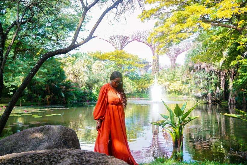 Singapore: Professional photoshoot at Gardens by the Bay - What Happens During the 15 to 45 Minute Session