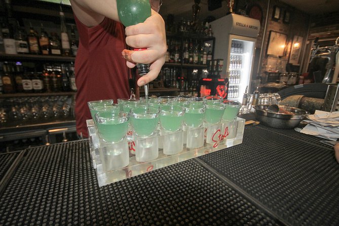 Singapore Pub Crawl - Meeting Mogambo Bar at 7:00 pm, and How to Show Up Right