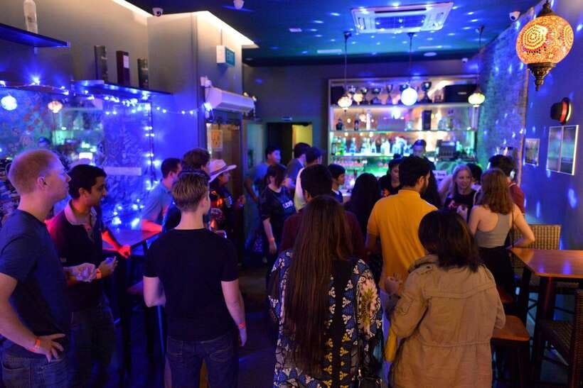 Singapore Pub Crawl - Party like a Local - Dress code and ID checks: avoid the last-minute hassle