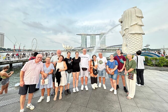 Singapore River Cruise and 2 Must-see Water Light Shows - Merlion Park photo stop: short, iconic, and actually useful