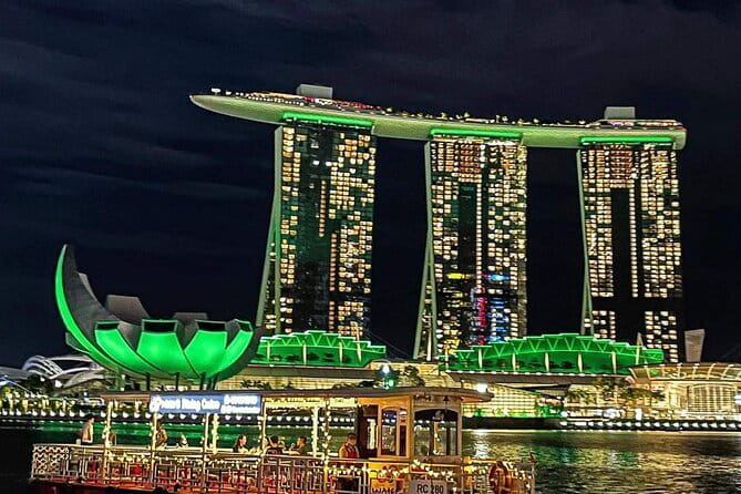 Singapore River Cruise Tour with E-Tickets - Clarke Quay to Boat Quay, the easy start you can trust