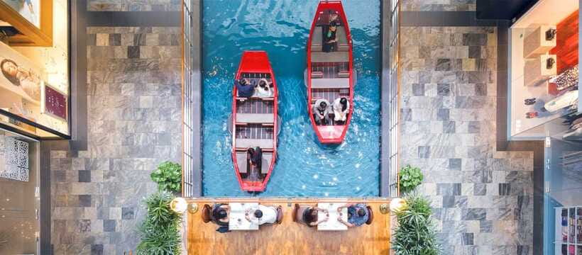Singapore: Sampan Boat Ride Ticket at the Marina Bay Sands - Who should book the Sampan ride, and who should skip it