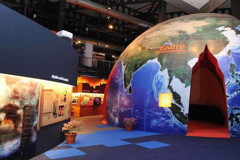 Singapore: Science Center E-Ticket - What you will actually do inside: interactive science, not lectures