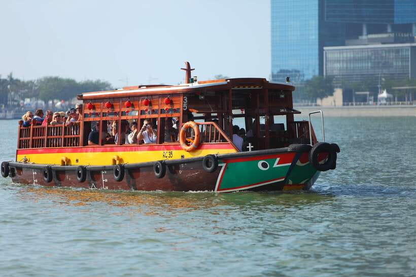 Singapore: Singapore River Cruise - Entering Clarke Quay Jetty and Getting Set for 40 Minutes