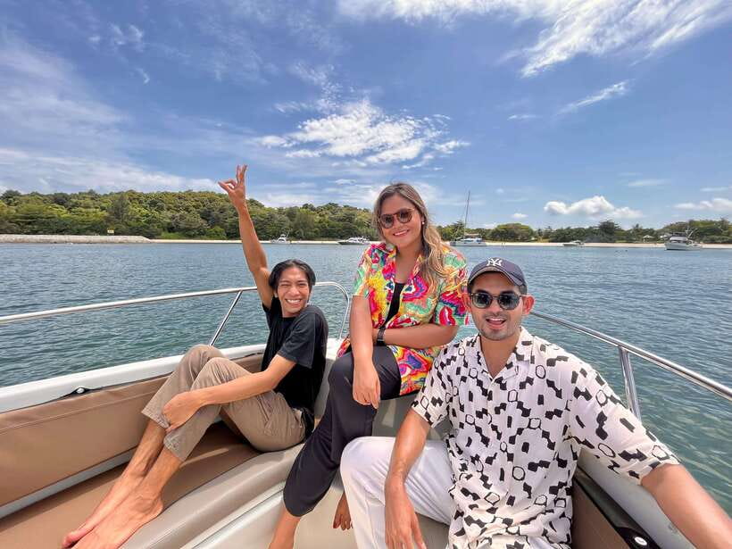Singapore: Southern Island Speedboat Tour - Timing, getting ready, and how to make the photos work