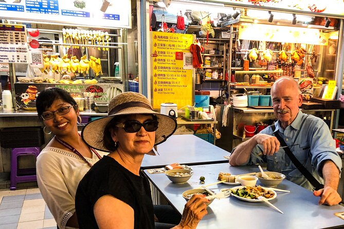Singapore Street Food Tour with a Local: A Feast for Foodies 100% Personalized - How the walk-and-eat format works (and where it helps)
