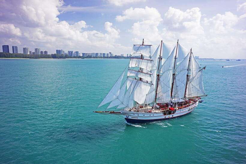 Singapore: Sunset Tall Ship Cruise with 4-Course Meal - Step-by-Step: What Happens on the Route