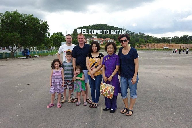 Singapore to Batam:City Tour with Ferry Tickets & Lunch - Batik Gallery, batik factory outlet shopping, and layer cake