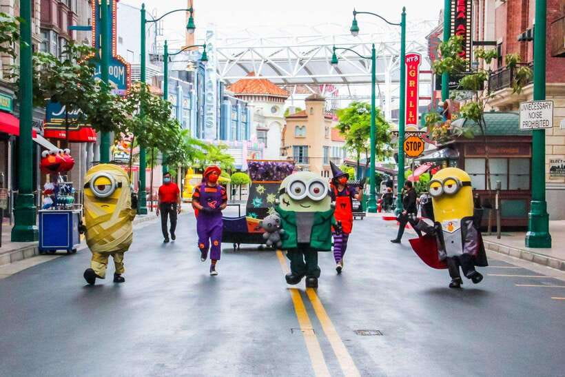 Singapore: Universal Studios Singapore Entry Ticket - Universal Studios Singapore in one day: what fits, what doesn’t