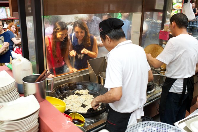 Small Group: Michelin and Local Hawker Food Tour with 9 tastings - Key Takeaways Before You Book