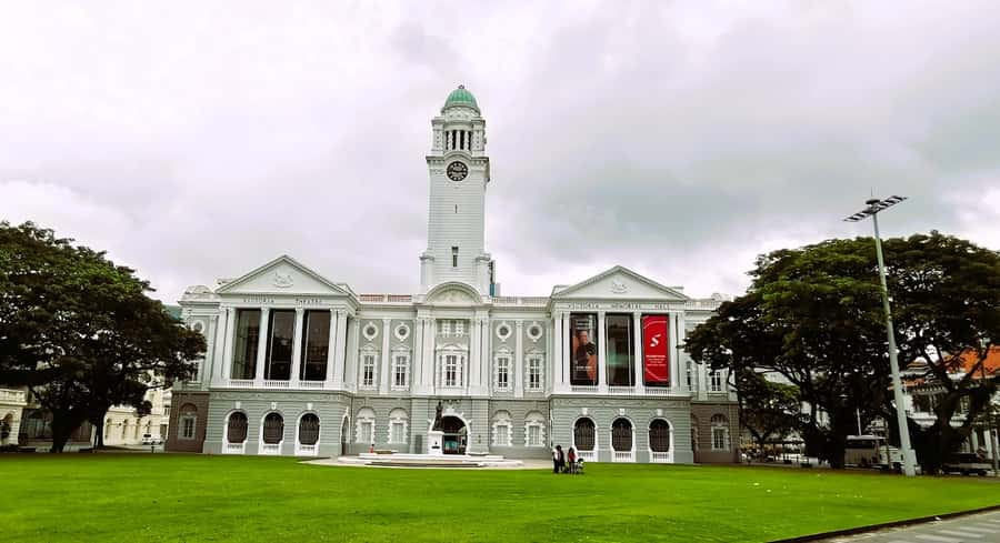 Splendour of Colonial Singapore Walking Tour with Lunch - St. Gregory the Illuminator: a calm ending before you head back