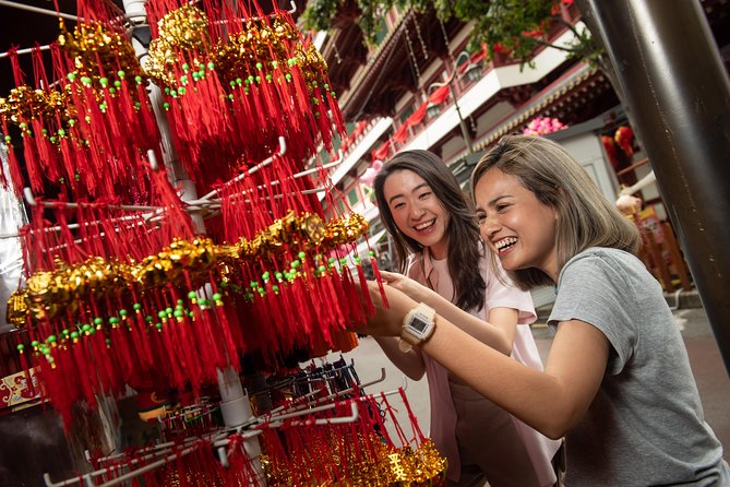Streets Alive Singapore Walking Tour (Chinatown Edition) - Stop 3: Buddha Tooth Relic Temple, Sago Lane, then museum time