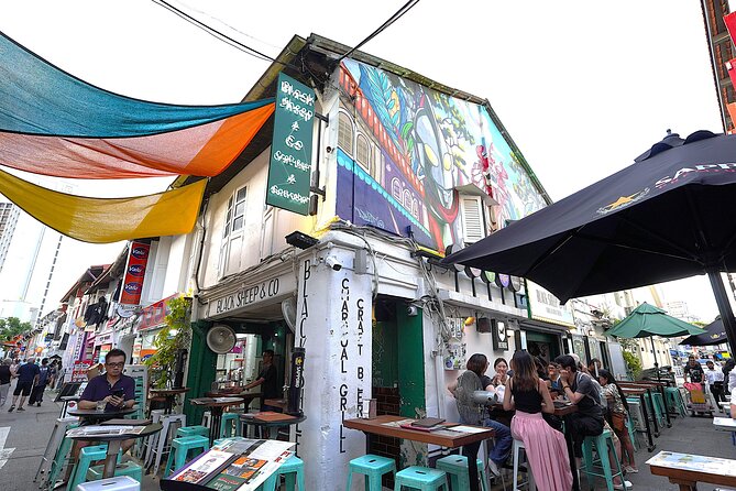 Thread of Faith and Fabric: Singapore Kampong Glam Walking Tour - The Sultan Mosque photo stops you will actually use