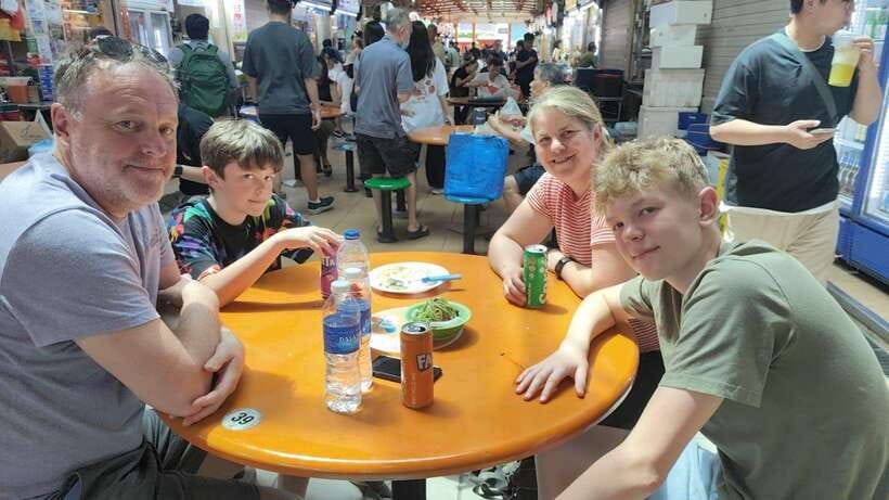 UNESCO Hawker Culture: Chinatown Food Tasting Tour - Buddha Tooth Relic Temple and Sago Lane: Culture Stops With Context